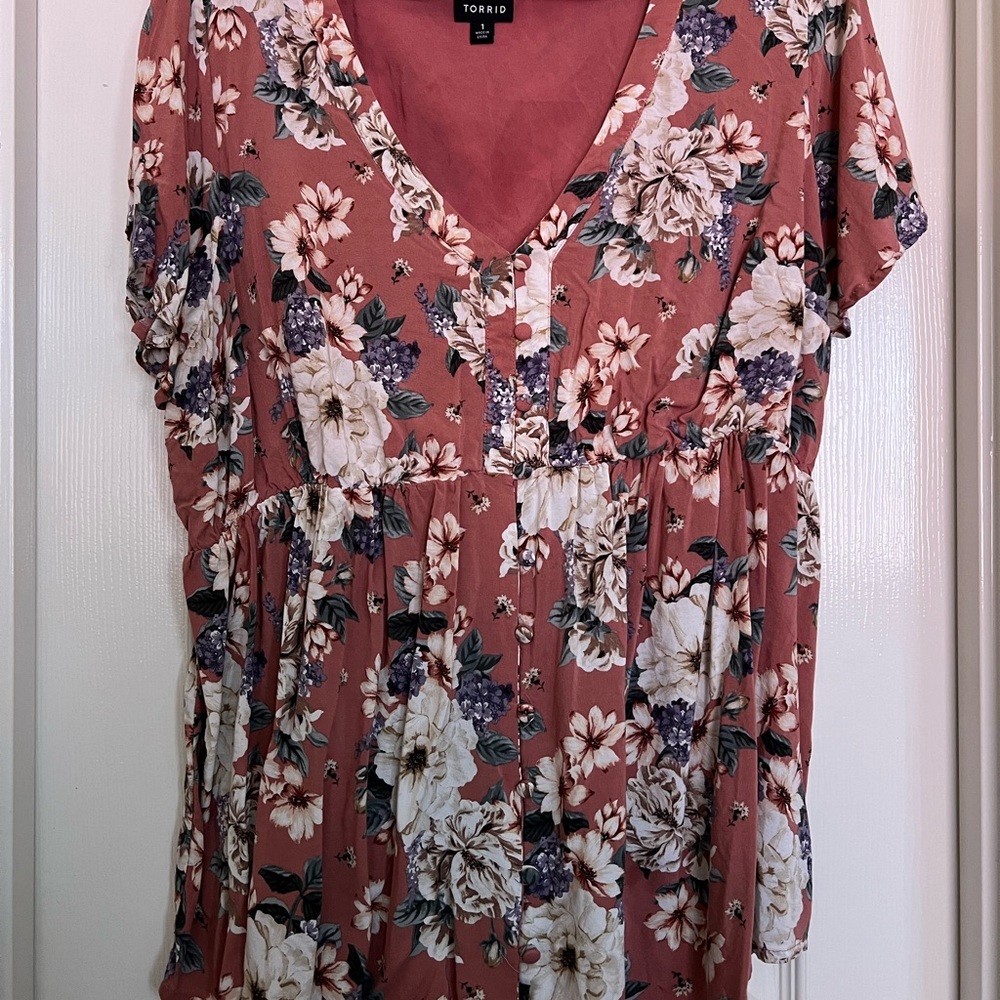 Torrid size 1 blouse